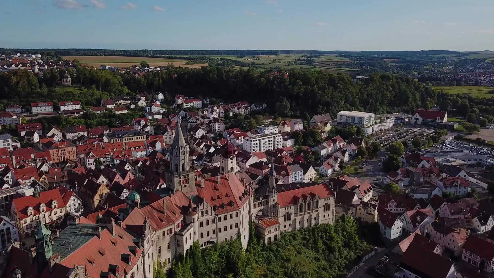 Luftbild der Altstadt von Sigmaringen mit dem Hohenzollernschloss
